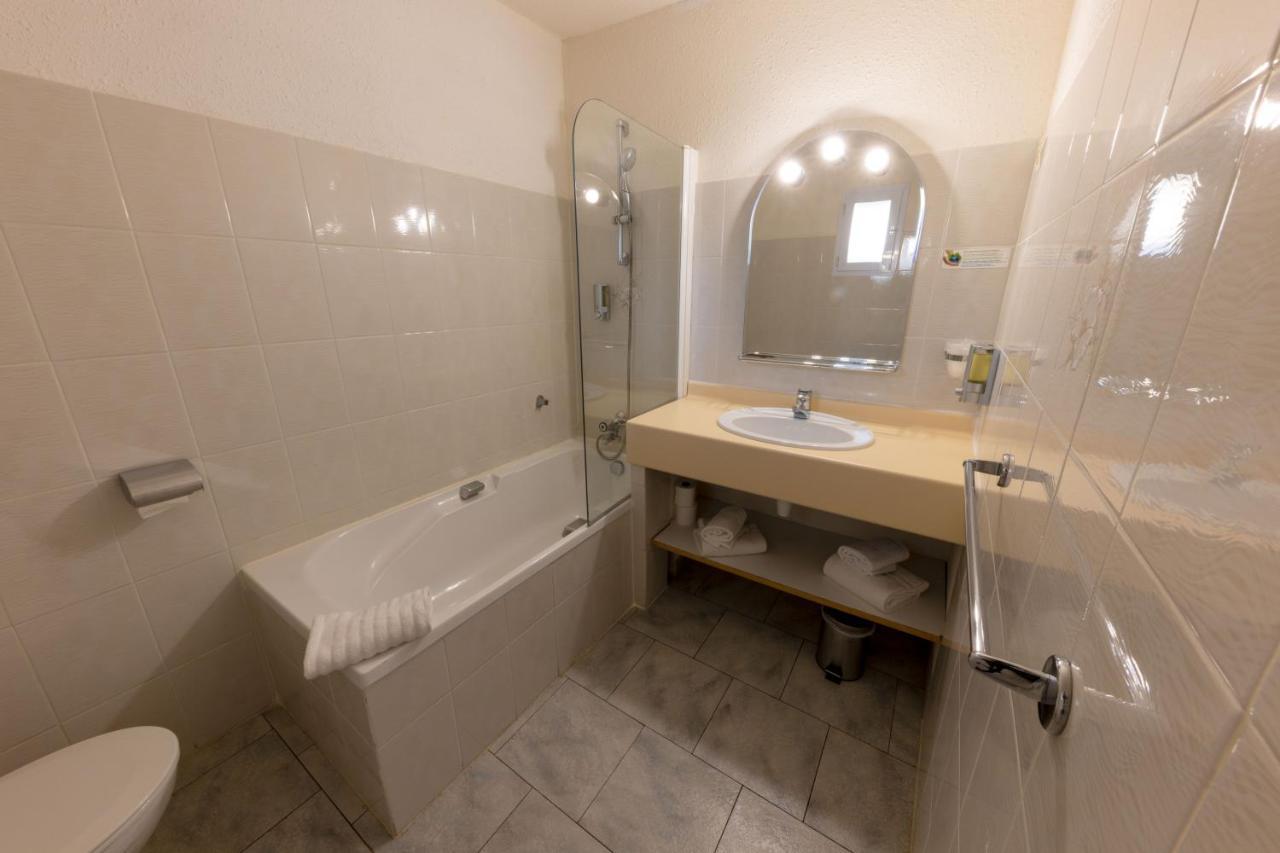 Triple Room,1225523189:JPEG